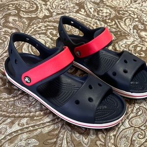 Brand new without tags unisex children crocs
